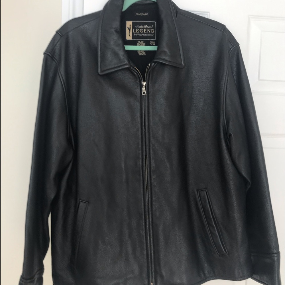 Soft leather jacket in gorgeous shape